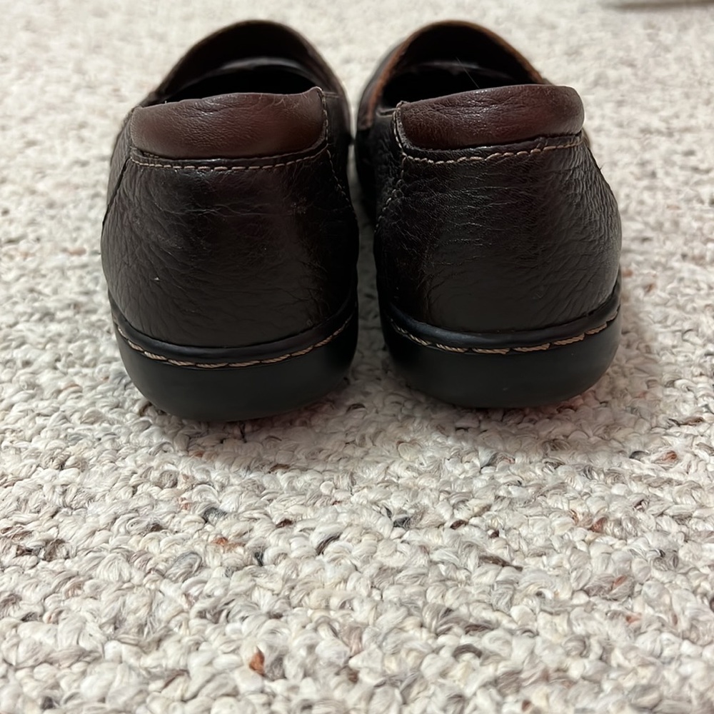 Clarks - Picture 3 of 6